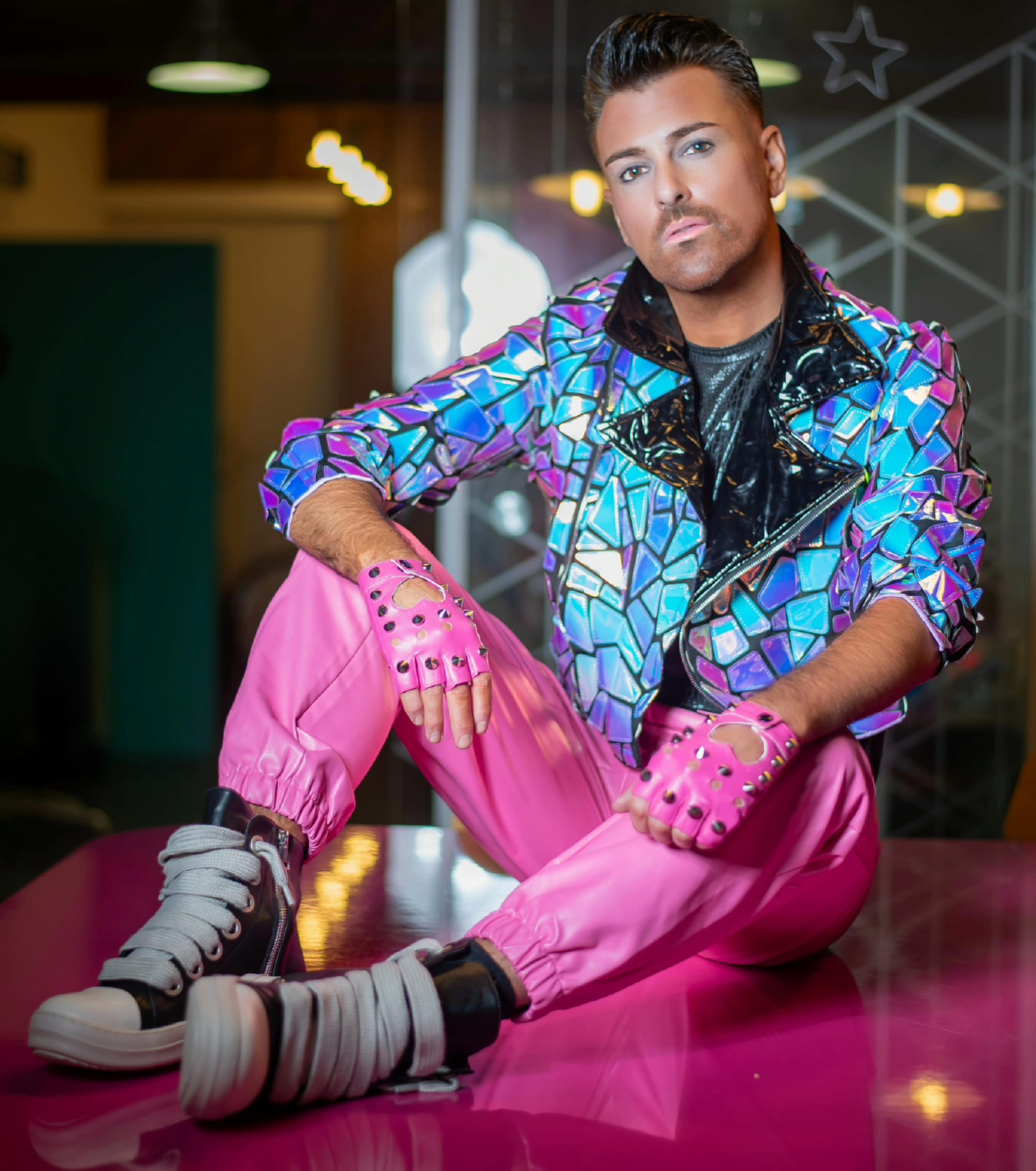 INTERVIEW: Multi award winning LGBTQ Scottish recording artist Allan Jay on new Christmas single, musical theatre training, Jack and the Beanstalk and....tennis!