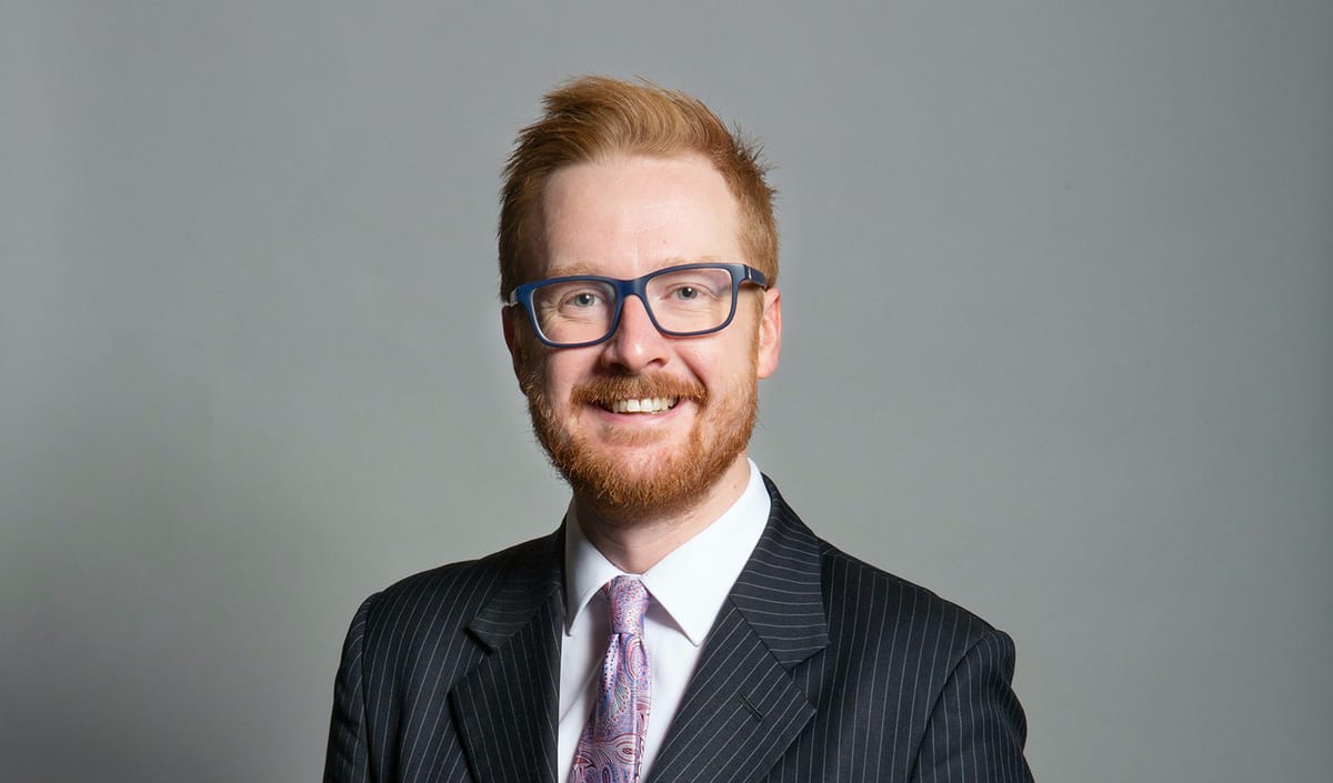 Lloyd Russell-Moyle defects to the Green Party