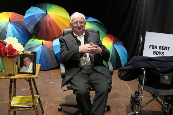 PREVIEW: For one night only – Sit down – stand up!