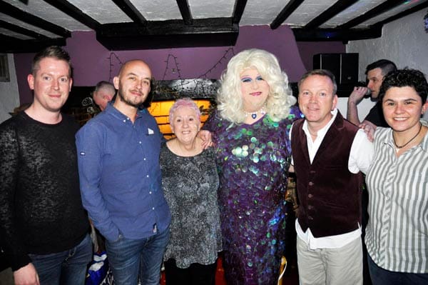 Krissie’s ‘Christmas Crackers’ raise £355.15 for Rainbow Fund