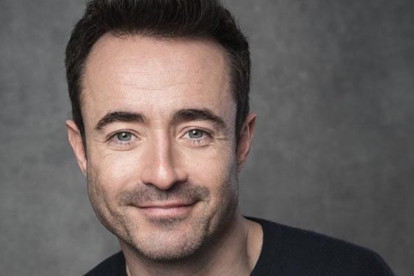 Joe McFadden stars in new production of Priscilla Queen of the Desert