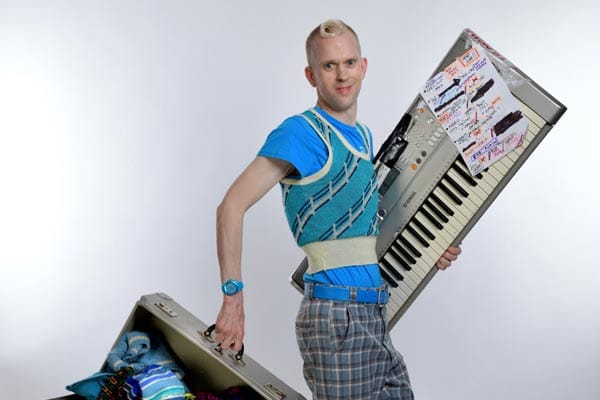 Local comedian brings ‘The Tank Top Tour’ to Sussex this spring