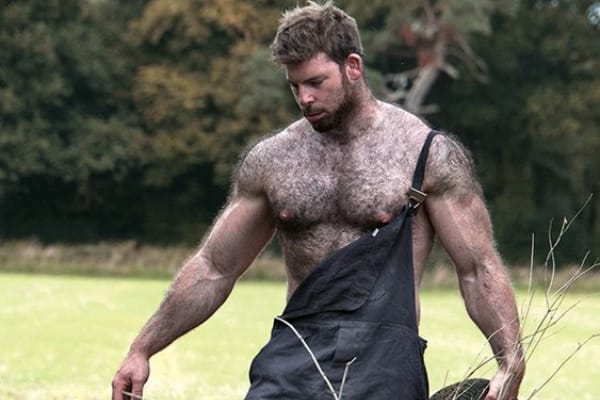 BOOK REVIEW: Larrikin Lads  Paul Freeman