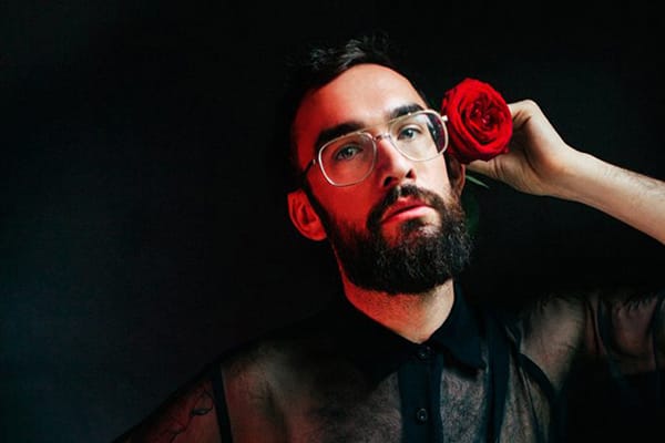 Don’t Drop Bombs – The quirks and weirdnesses of Harry Clayton-Wright by Craig Hanlon-Smith