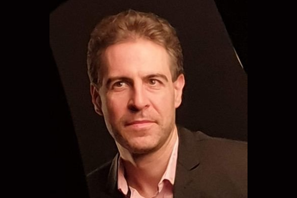 Spotlight on Mark Farrelly