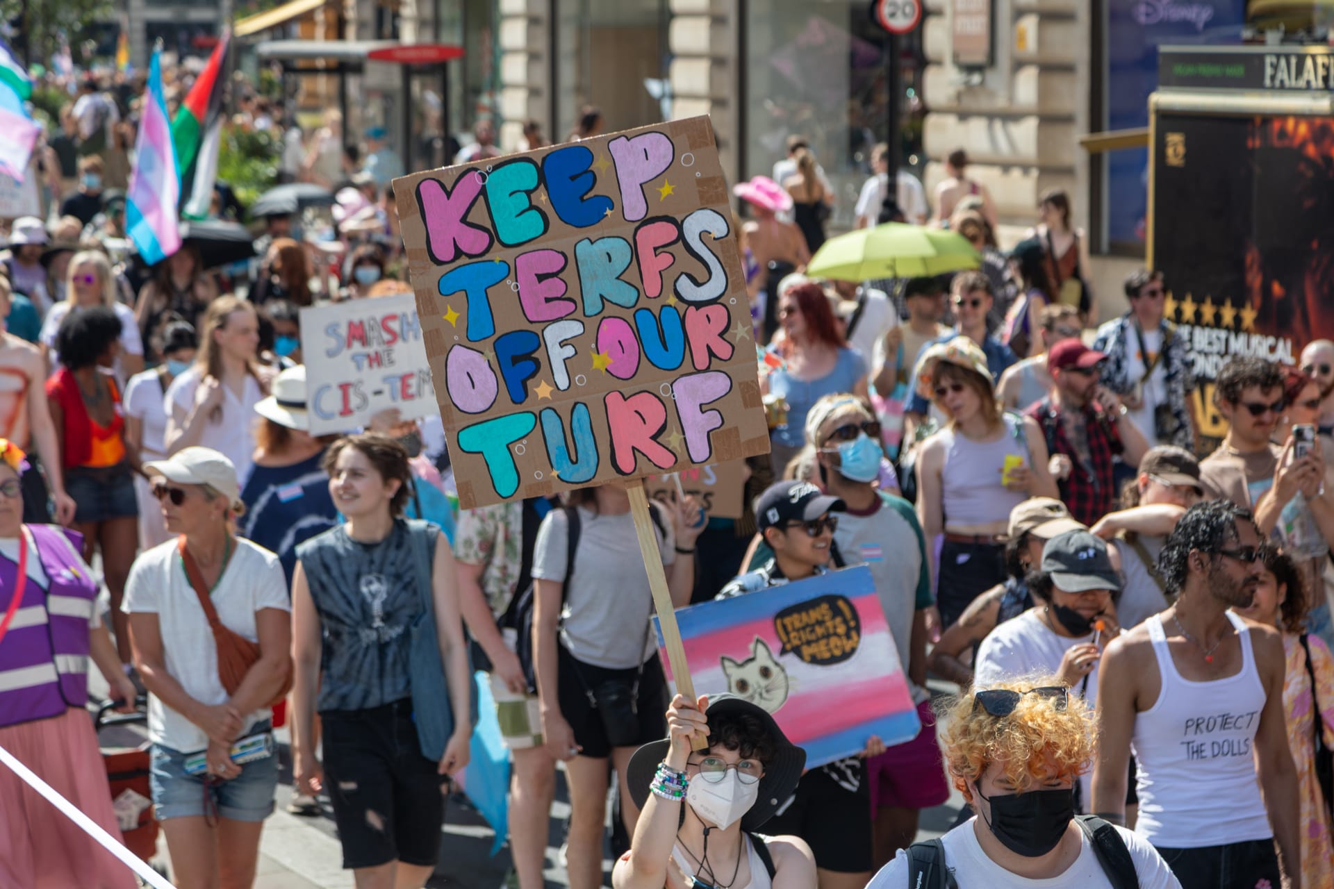London Trans+ Pride draws record 150,000 as march ends in Trafalgar Square for first time