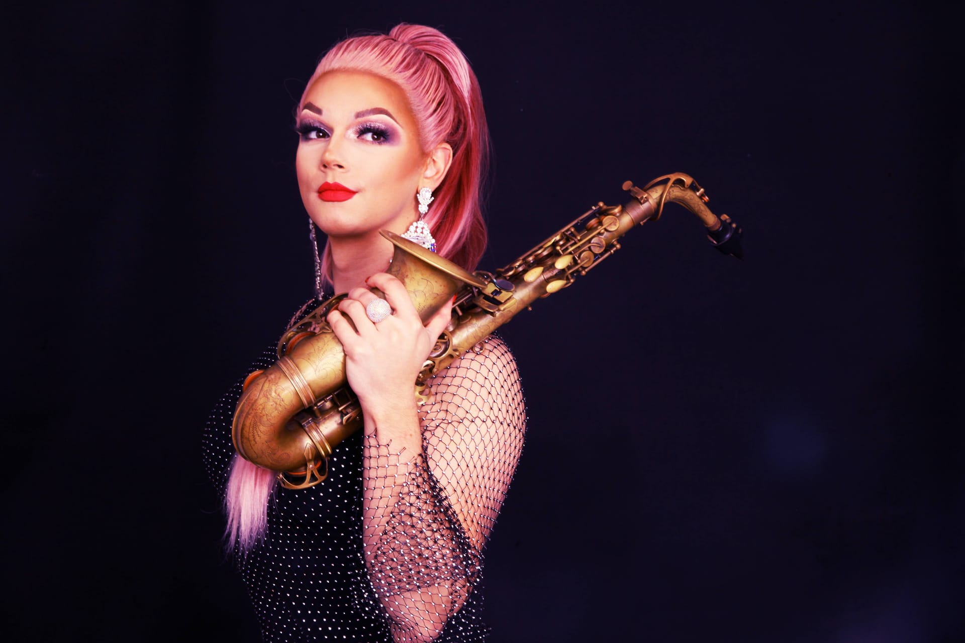 UK’s ‘saxiest’ drag queen, Snow White Trash, to host special performance at London Bridge to celebrate Brighton & Hove Pride