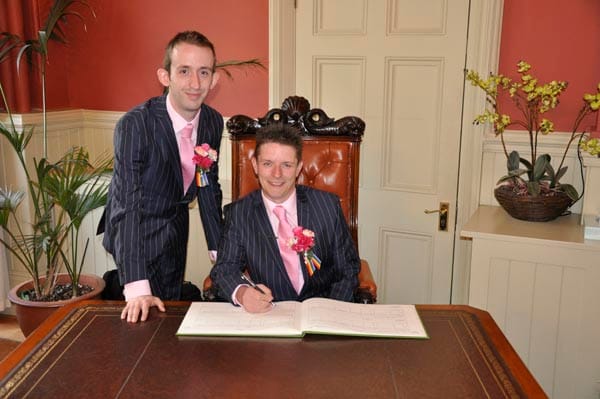 Ten same sex couples tie the knot at 10 o’clock on December 10