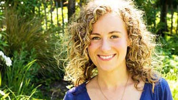 Greens support Youth Service campaigners protest