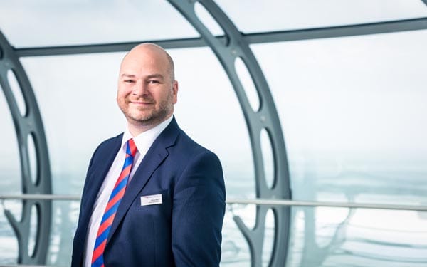 i360 boss steps down