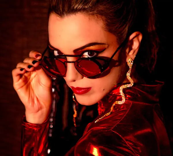 Soulful UK pop artist Nathalie Miranda drops empowering Reggaeton bop ‘TERREMOTO’ with Ignacio Arellano