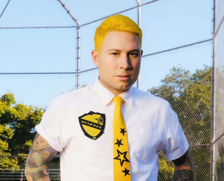 Introducing new pop papi, Bentley Robles