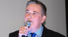 PROFILE: Ronnie Rialto sings jazz, swing and blues