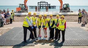 Mayor cuts ribbon to start i360 development