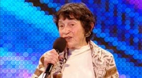 THEATRE PREVIEW: Lynn Ruth Miller’s Not Dead Yet!