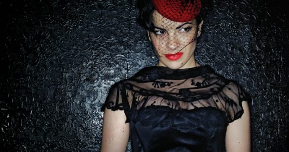 REVIEW: Camille O’Sullivan: Spiegeltent