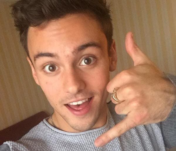 Stars sign up to national #SwitchboardSelfie campaign