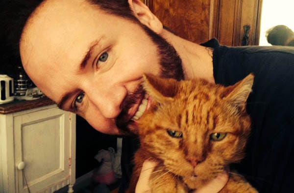 Gogglebox star helps launch service for grieving cat owners