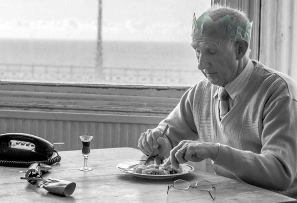 ‘No-One Should Be Lonely’- Campaign Tackles Loneliness at Christmas in Brighton & Hove