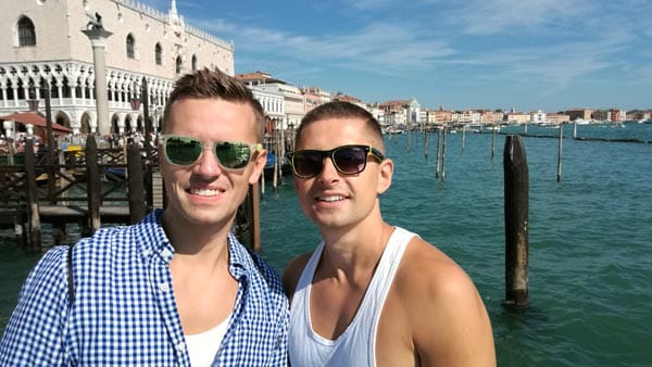 Polish ‘video’ couple to marry in Madeira