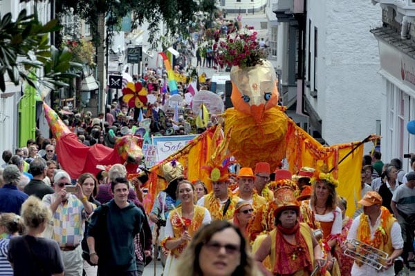 Totnes set to ‘sparkle’ at seventh Pride event!
