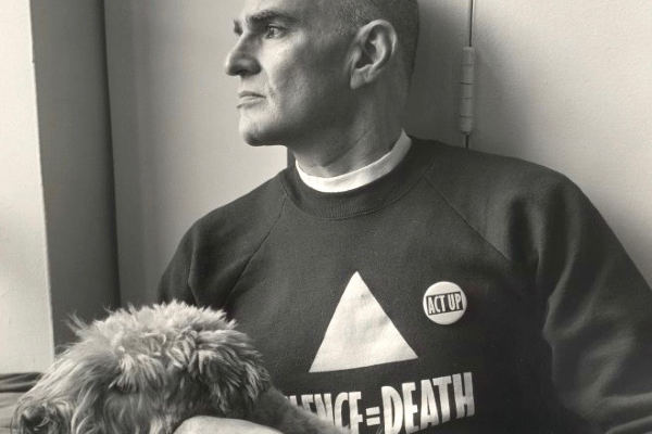 Larry Kramer, writer & pioneer AIDS campaigner, dies