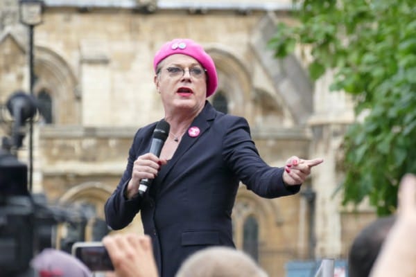 Eddie Izzard praises Jenner and Cox