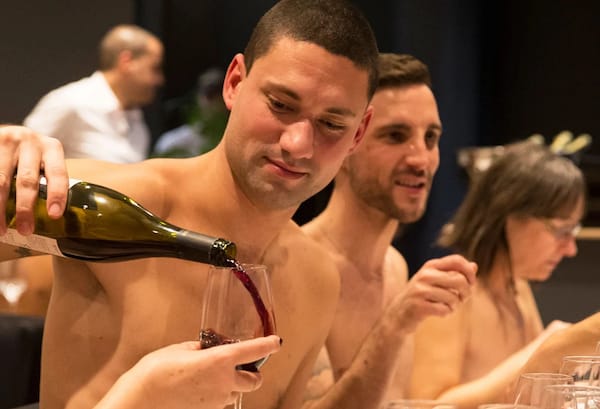 Tales of the Second City: The Etiquette of Naked Dining