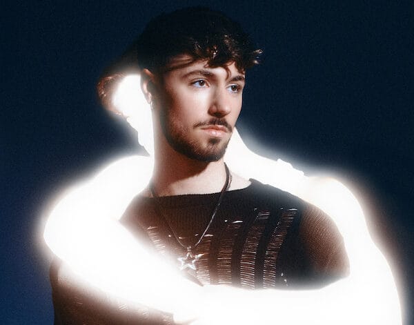 British newcomer Dan Aura launches new era with hook-driven new track, ‘Rewritten’