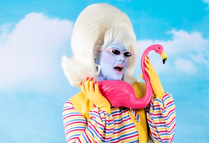 Juno Birch crash lands into Soho Theatre from 4 – 16 November with brand new stand-up comedy show, ‘Probed’