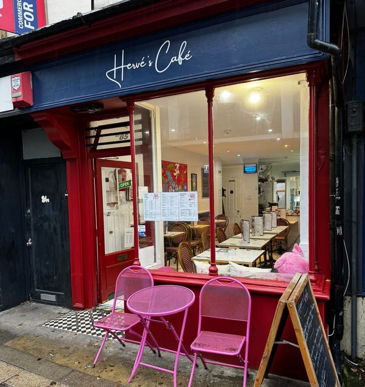 Bon appetit! Hervé’s Café is not just somewhere to have breakfast but also brunch, tea, coffee and delicious cake…