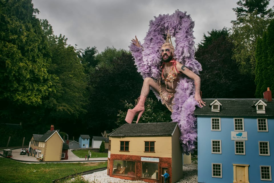 Harry Clayton-Wright to tour 'Mr Blackpool's Seaside Spectacular' this November