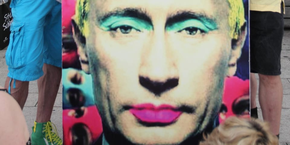 Russian LGBT Network forced to shut down after being labelled ‘extremist’