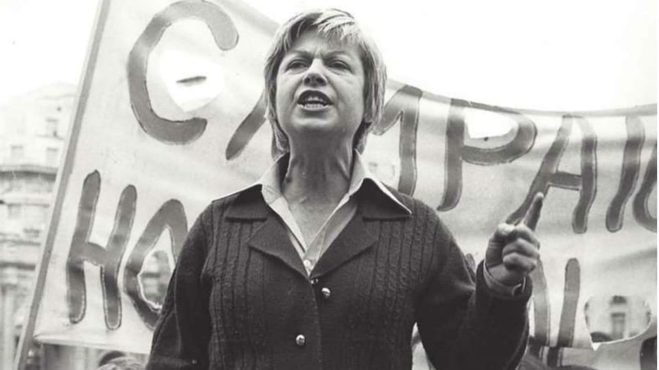 Legendary journalist and lesbian rights activist Jackie Forster is to be honoured with a rainbow plaque in London