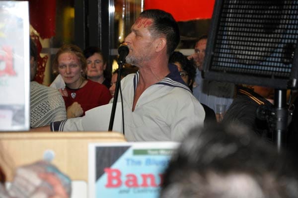 VInce Laws performs 'I am a poem'