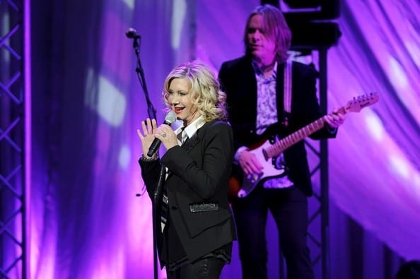 Olivia+Newton+John+Olivia+Newton+John+Performs+2EWEVfjMEgvl