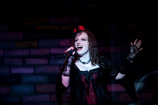 Chanteuse Melody La Rouge