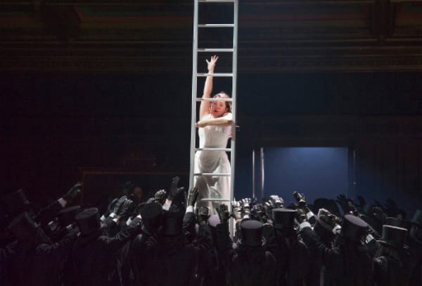 1097-4369-eno_rigoletto_2014_anna_christy_and_eno_chorus__c__alastair_muir
