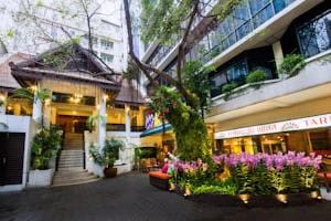 Tarntawan Place