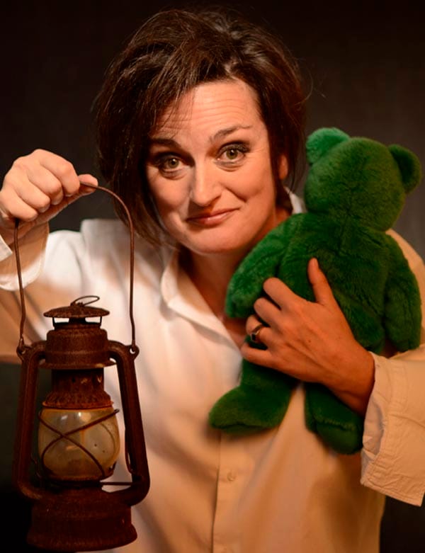 Zoe Lyons