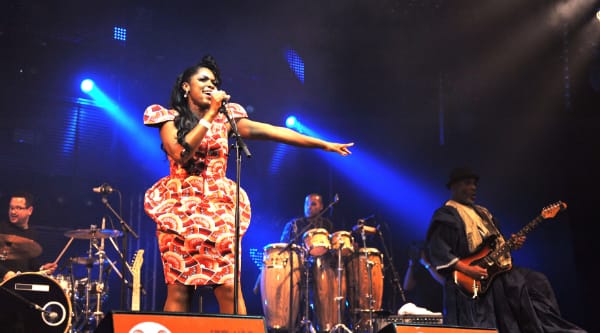 Photos-Yegg-Ibibio-Sound-Machine-vignette-Celian-Ramis