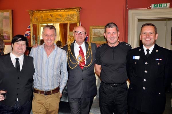 Dulcie Weaver, Paul Kemp, Mayor of Brighton & Hove Cllr Brian Fitch, Inspector Tony Lumb & Superintendent Nev Kemp