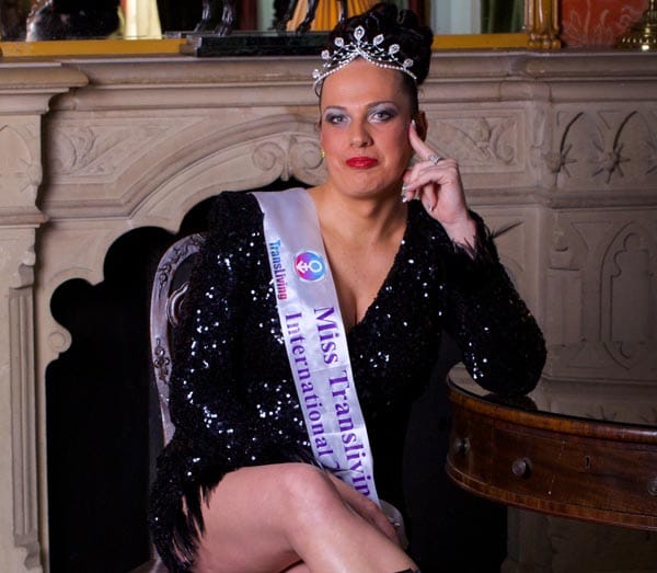 Dee Burger 2014 Miss transLiving International 1st place winner