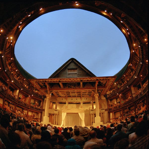 Inside-the-Globe-Theatre-Double-Barrelled-Travel