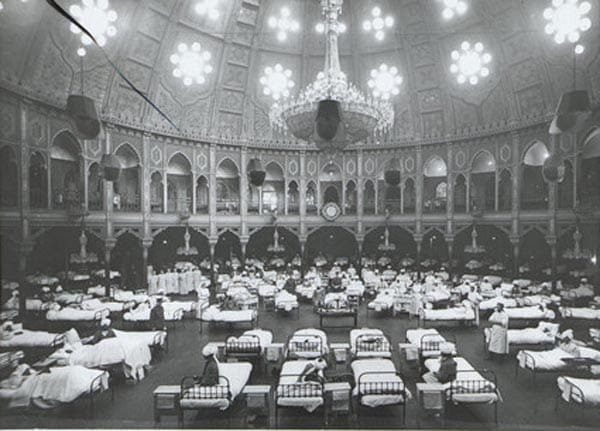 Indian Soldiers in rows of beds inside the Dome during its use as a Military Hospital, 1915.