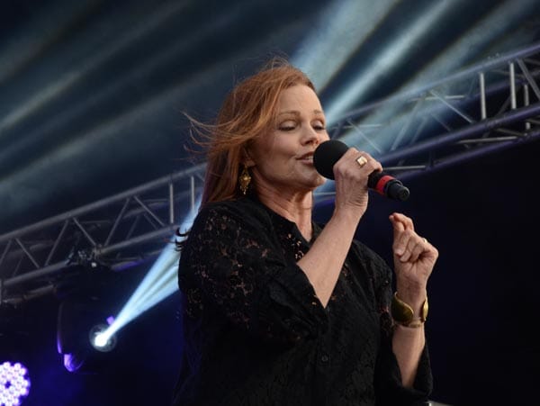 Belinda Carlisle