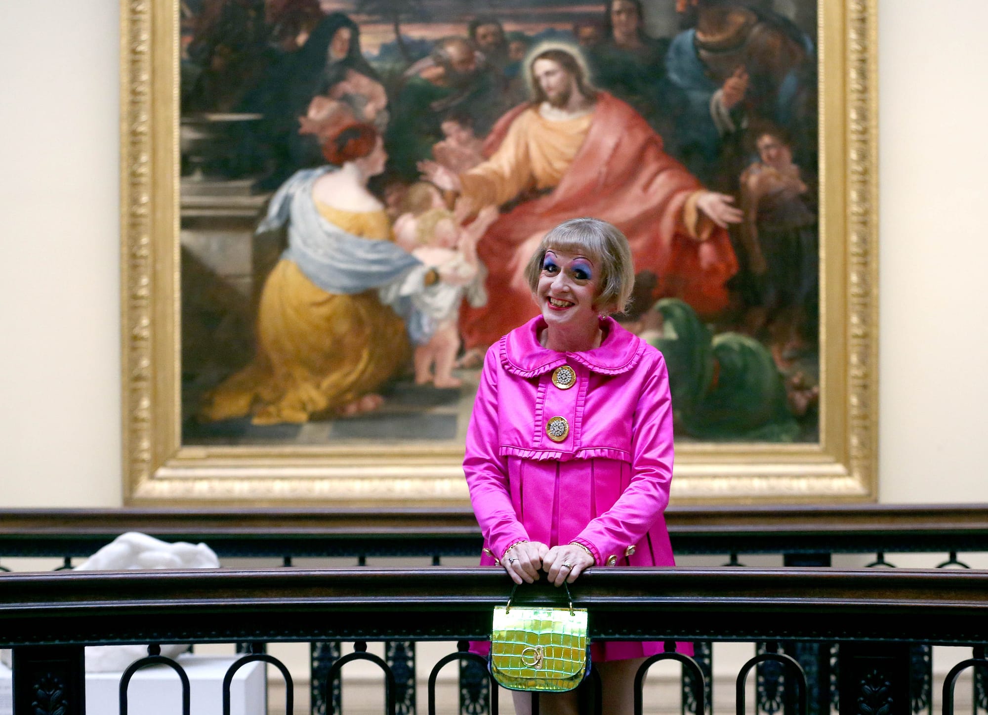 Grayson Perry outside Liverpool Walker Art Gallery: Photo by Gareth Jones