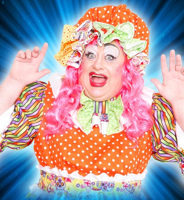Davina Sparkle plays Sarah the Cook