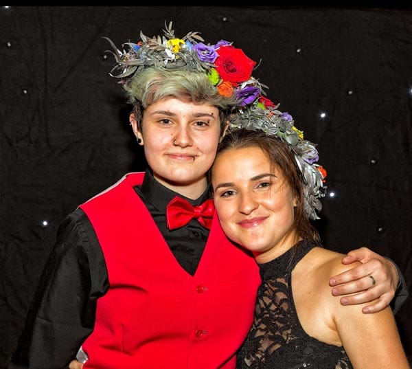 Duo Prom winners, Allyshia and Katie